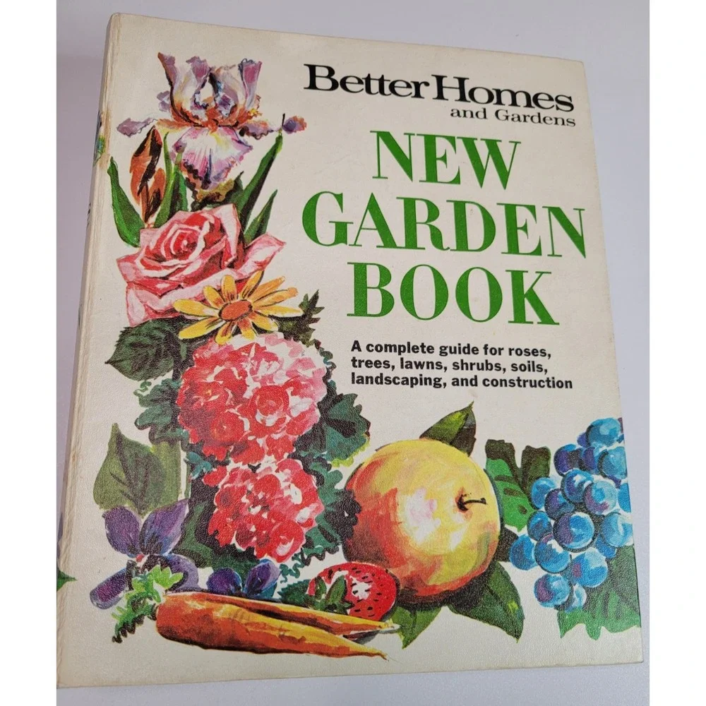 Vintage Better Homes & Gardens New Garden Book Ring Binder Edition 1960s-70s
